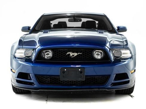 Used 2013 Ford Mustang GT Premium RWD image 7