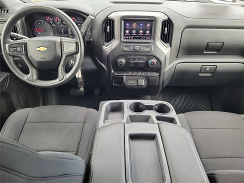 Used 2020 Chevrolet Silverado 1500 Custom w/ Custom Value Package image 11