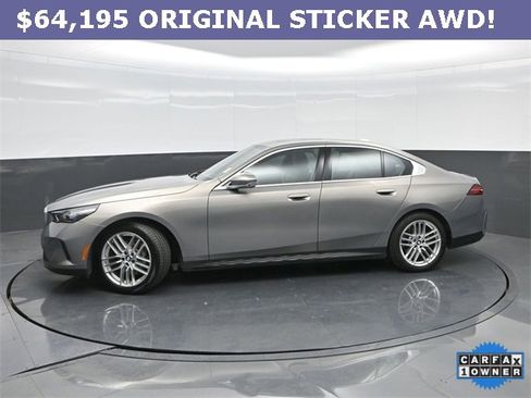 Used 2024 BMW 530i xDrive image 10