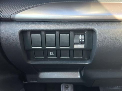 Used 2019 Subaru Forester Premium w/ All-Weather Package image 24