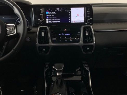 Used 2023 Kia Sorento SX image 8