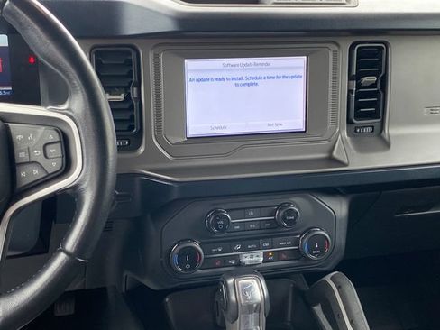 Used 2022 Ford Bronco Outer Banks AWD/4WD image 10
