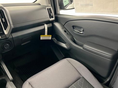 New 2026 Nissan Frontier SV w/ All-Weather Content Package image 10