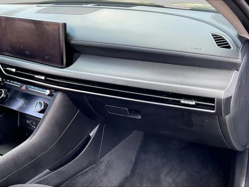Used 2025 Hyundai Sonata SEL FWD image 17