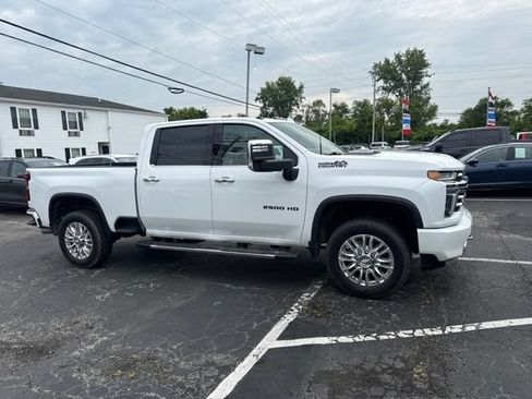Used 2022 Chevrolet Silverado 2500 High Country w/ Safety Package II AWD/4WD image 4