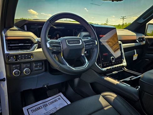 New 2026 GMC Yukon XL Denali w/ Denali Reserve Package AWD/4WD image 16