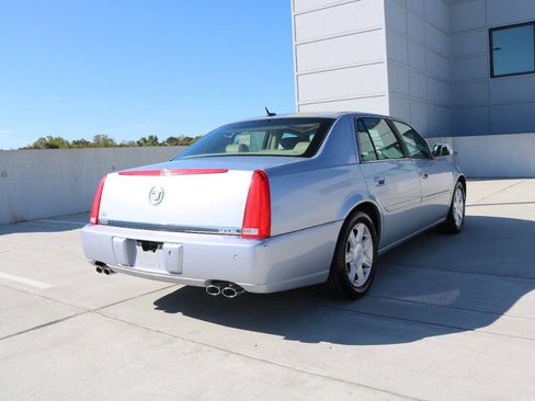 Used 2006 Cadillac DTS Performance image 15
