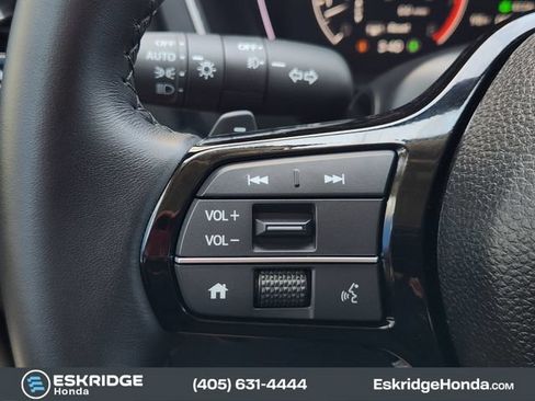 Used 2025 Honda Pilot Touring image 29