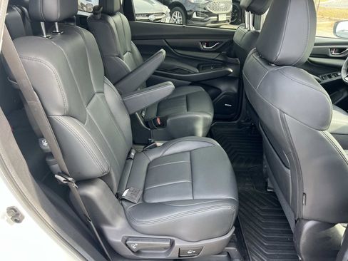 Certified 2025 Subaru Ascent Bronze Edition w/ Onyx Package image 15