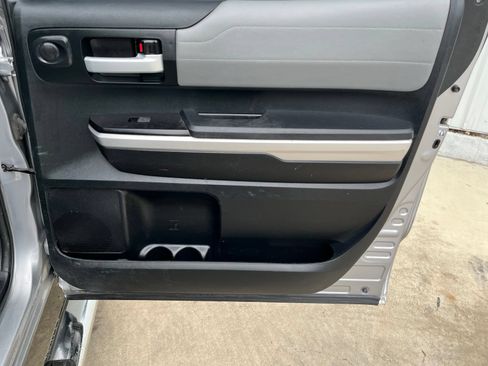 Used 2017 Toyota Tundra Limited AWD/4WD image 15