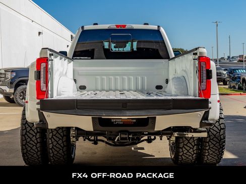 Used 2026 Ford F450 Platinum w/ FX4 Off-Road Package image 9