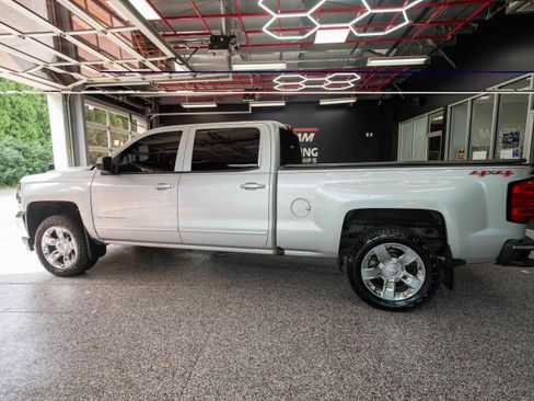 Used 2016 Chevrolet Silverado 1500 LT w/ Trailering Package AWD/4WD image 2
