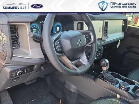 New 2025 Ford Bronco Outer Banks AWD/4WD image 17