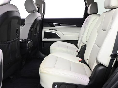 Used 2022 Kia Telluride S image 22