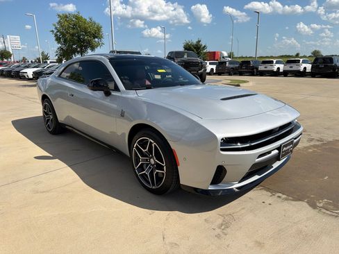Used 2026 Dodge Charger Scat Pack AWD/4WD image 7