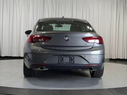 Used 2018 Buick Regal Preferred w/ Sights and Sounds Package FWD image 9