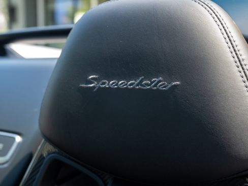 Used 2019 Porsche 911 Speedster RWD image 24