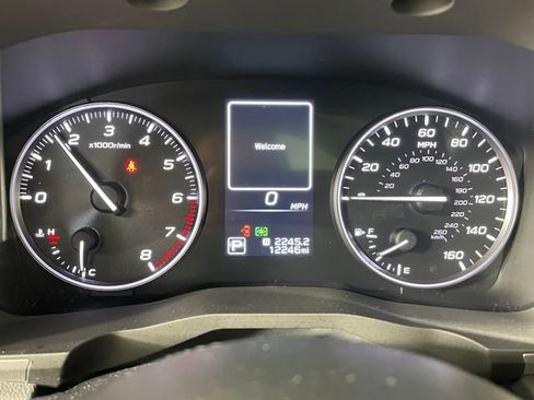 Used 2024 Subaru Ascent Limited w/ Technology Package AWD/4WD image 5