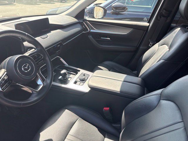 Used 2024 MAZDA CX-90 Plug-In Hybrid w/ Preferred AWD/4WD image 5