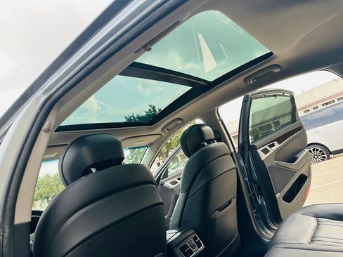 Used 2015 Hyundai Genesis 3.8 w/ Option Group 03 image 19