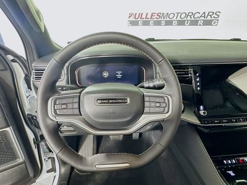 New 2026 Jeep Grand Wagoneer 4WD w/ Premium Group I image 11