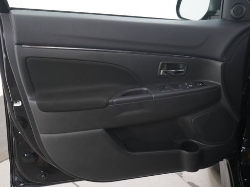 Used 2026 Mitsubishi Outlander Sport AWD image 18