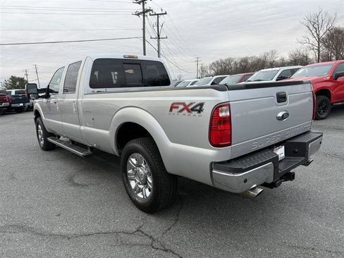 Used 2014 Ford F250 Lariat w/ Chrome Package image 7