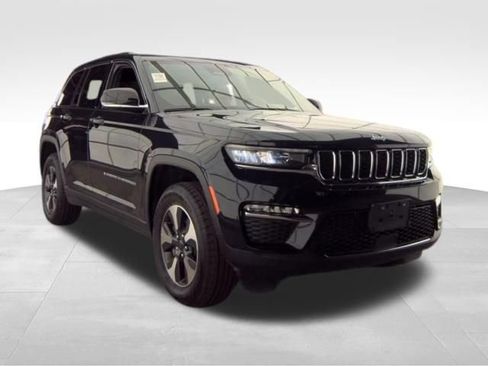 Used 2024 Jeep Grand Cherokee Limited 4xe AWD/4WD image 2