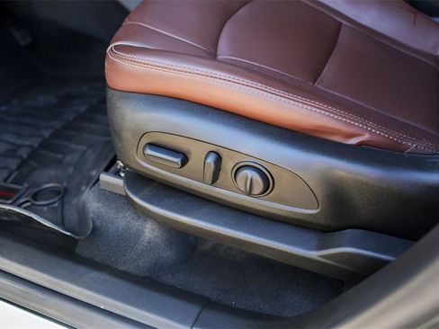 Used 2018 Buick Enclave Avenir w/ Avenir Technology Package image 8