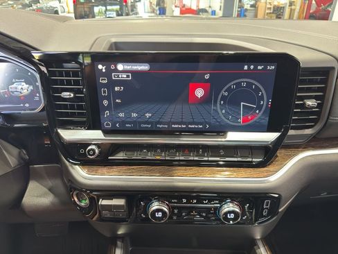 New 2026 GMC Sierra 1500 Elevation image 29