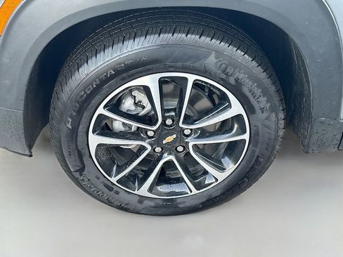 Used 2024 Chevrolet TrailBlazer LT image 28