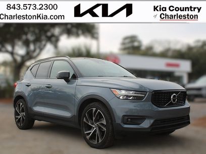 Used 2021 Volvo XC40 T5 R-Design