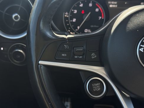 Used 2019 Alfa Romeo Stelvio Ti Lusso w/ Quick Order Package 22X Lusso image 17