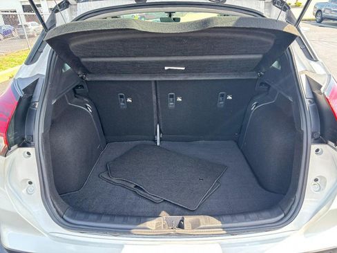 Used 2024 Nissan Kicks SR w/ SR Premium Package FWD image 8