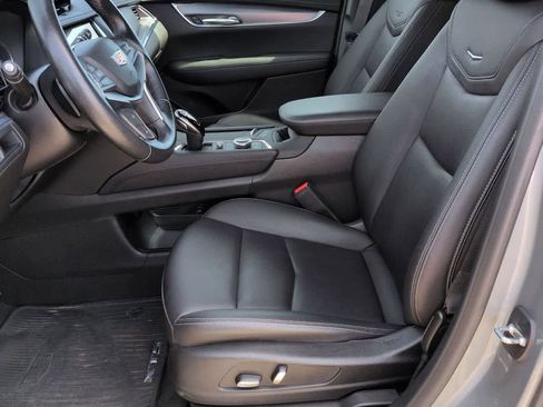 Used 2023 Cadillac XT5 Luxury AWD/4WD image 16