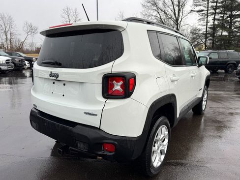 Used 2015 Jeep Renegade Latitude image 5