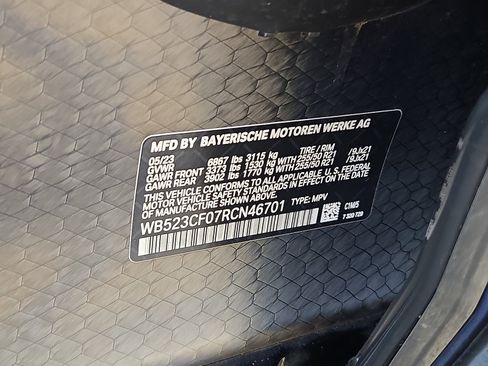 Used 2024 BMW iX xDrive50 w/ Sport Package AWD/4WD image 27