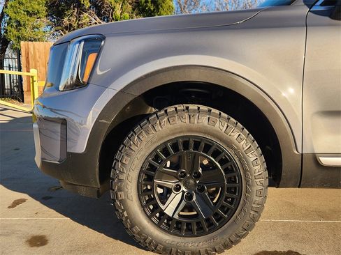 New 2025 Kia Telluride S image 6