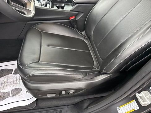 Used 2023 Jeep Grand Cherokee 4WD 4xe w/ Luxury Tech Group II image 19