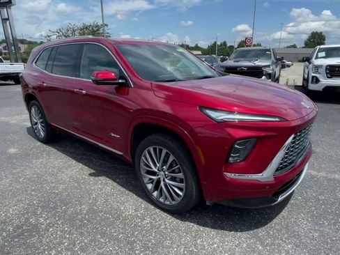 Certified 2025 Buick Enclave Avenir w/ Super Cruise Package image 3