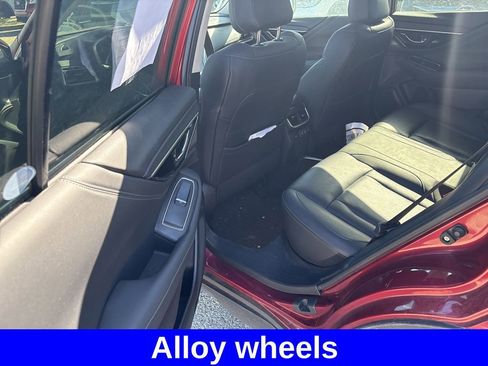 Certified 2022 Subaru Outback Limited image 32