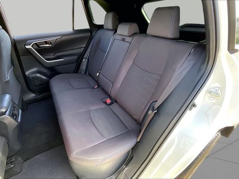Used 2022 Toyota RAV4 SE AWD/4WD image 21
