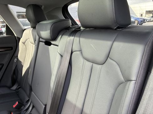 Used 2018 Audi Q5 2.0T Premium Plus w/ Premium Plus Package AWD/4WD image 14