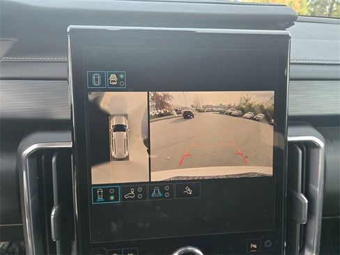 New 2026 GMC Acadia Elevation image 12