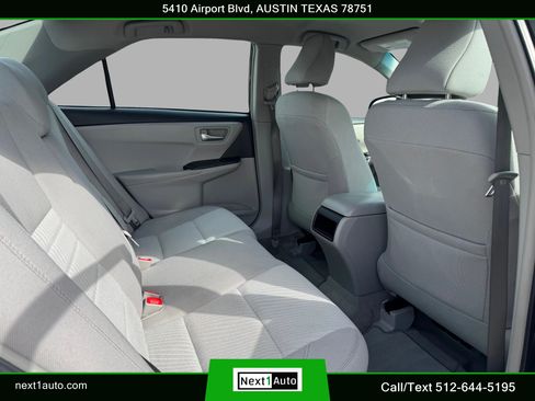 Used 2017 Toyota Camry LE FWD image 30