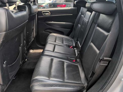 Used 2015 Jeep Grand Cherokee Limited w/ Luxury Group II AWD/4WD image 19