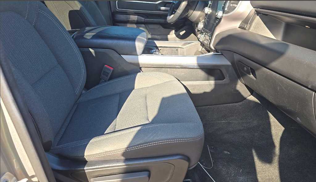 Used 2023 RAM 1500 Big Horn AWD/4WD image 9