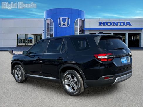 Used 2024 Honda Pilot EX-L image 4