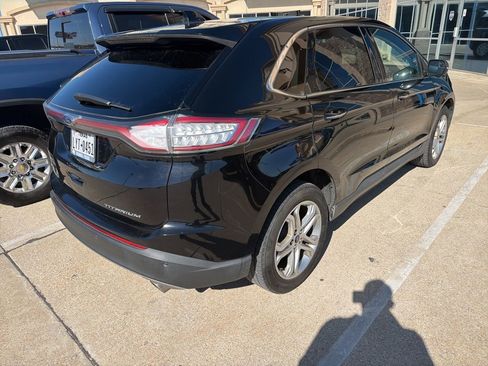 Used 2018 Ford Edge Titanium w/ Equipment Group 301A image 5