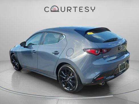Used 2023 MAZDA MAZDA3 s image 2